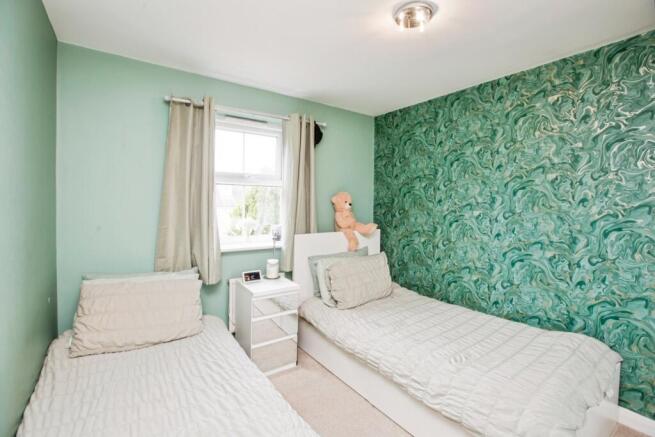 4 bed Town House for sale Image 9