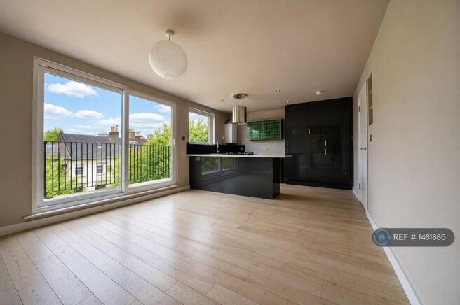 Kitchen Lounge