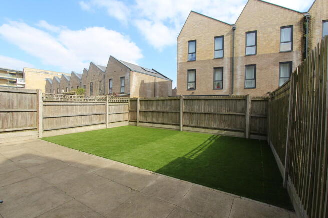 GARDEN 3