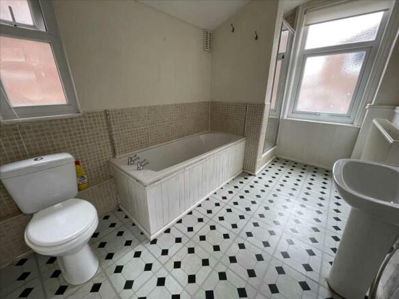 Bathroom (maximum