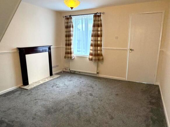 6 Edmund Street, Chesterfield, Derbyshire S41 8TD photo 2