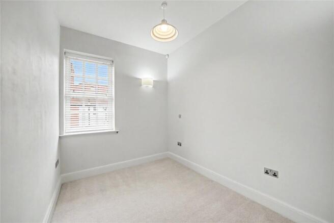 2 bed Apartment for sale Image 12