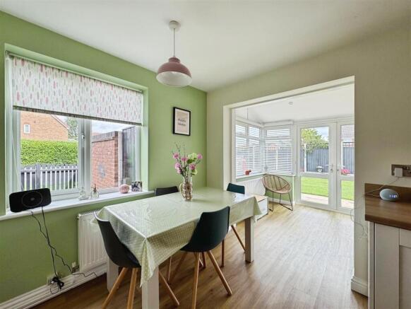 3 bed Detached for sale Image 8