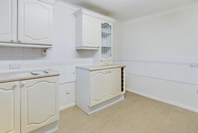The Close, Papworth Everard photo 4