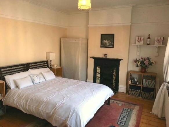 2nd Photo of Bed 1