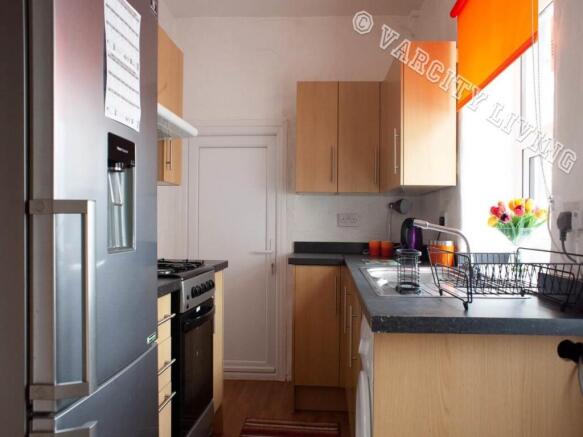 4SnowdonView_kitchen2.jpg