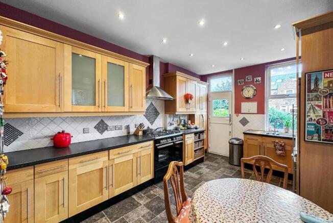 Park Avenue, Timperley photo 4