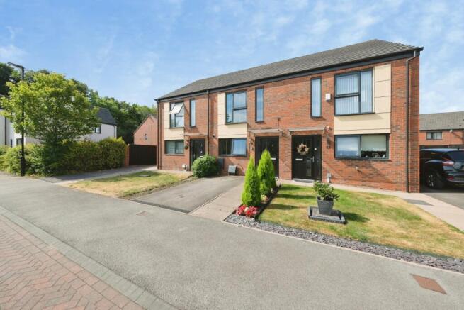 2 bed Terraced for sale Image 5