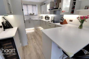71, Hopton Grove, Newport Pagnell MK16 0DW