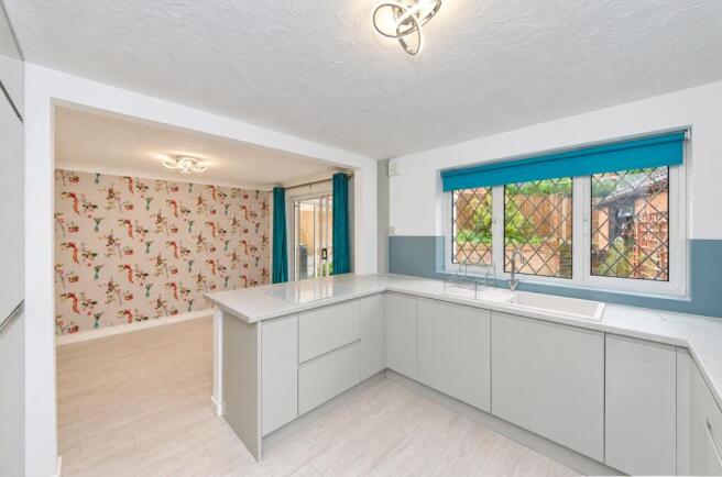 Lon Y Mes, Abergele, Conwy, LL22 photo 4