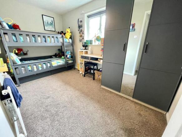 Bedroom 4.jpg