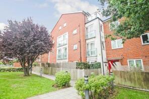 Flat 31, Steeplechase Court, Haydock Avenue, Northolt UB5 4FG