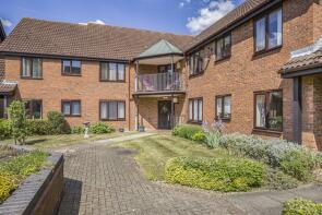 Flat 21, Chiltern Court, St Barnabas Road, Emmer Green, Reading RG4 8RR