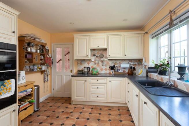 BREAKFAST KITCHEN