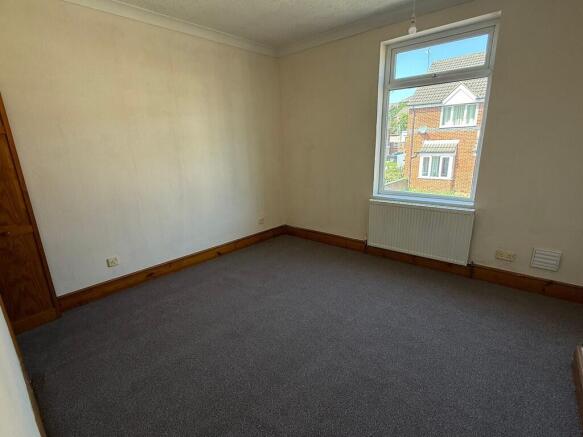 2 bed Terraced to rent Image 7