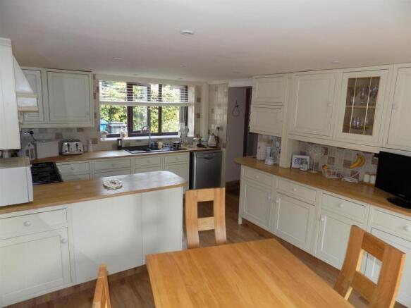 DINING KITCHEN