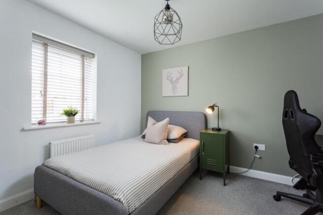 4 bed Detached for sale Image 11