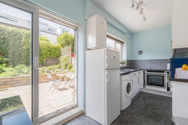 2 bed Semi-Detached for sale Image 10