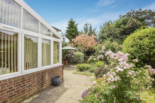 Sun room and g...