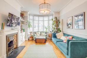 75, Dundonald Drive, Leigh-on-sea SS9 1NA