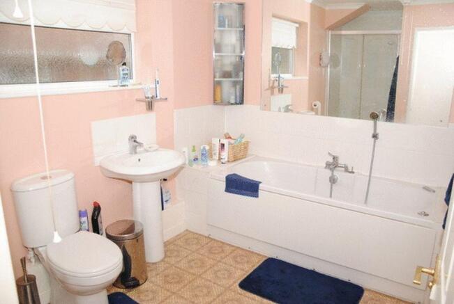 shower/bathroom