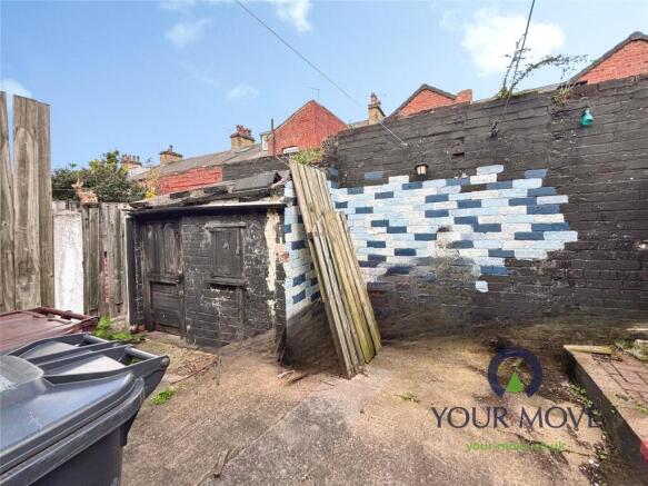 3 bed Terraced for sale Image 11