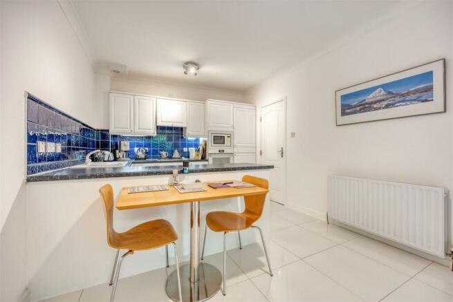 7_MILLERSNEUK_COURT_LENZIE_011.JPEG