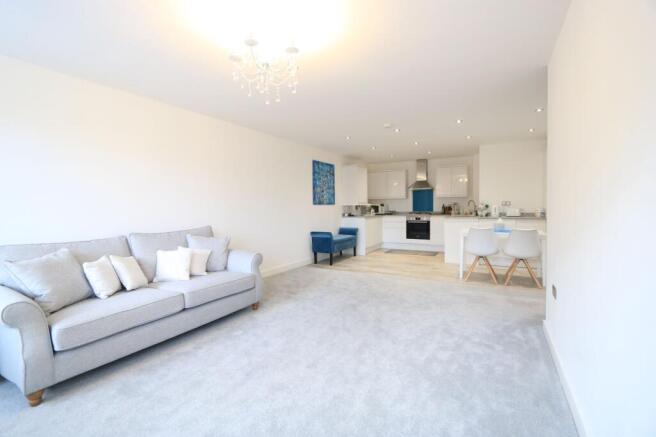 Lounge/Kitchen