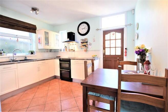 Kitchen / Breakfast Room