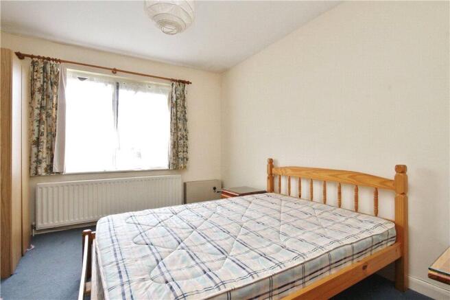Mulberry Court, Guildford, Surrey, GU4 photo 4
