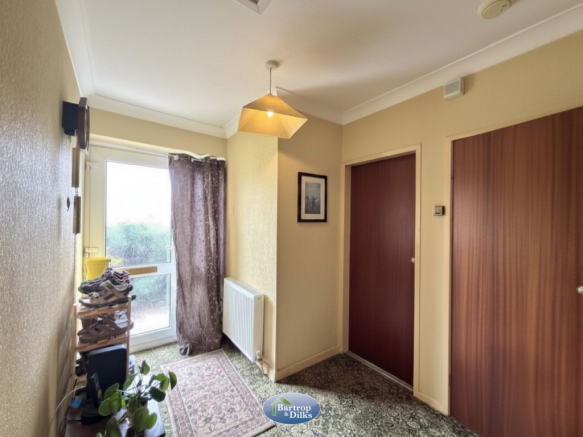 2 bed Detached Bungalow for sale Image 5