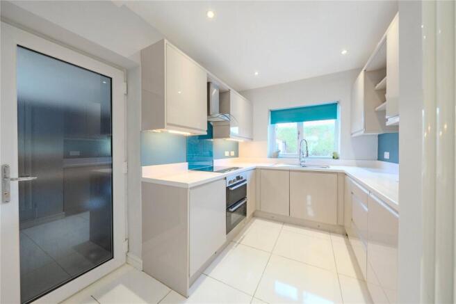 2 bed Semi-Detached for sale Image 12