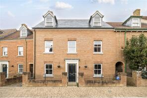 15, Ravensdale, East Wichel, Swindon SN1 7AN