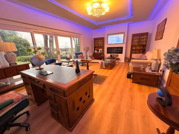 Mill Road, Hamilton, Lanarkshire, ML3 photo 4