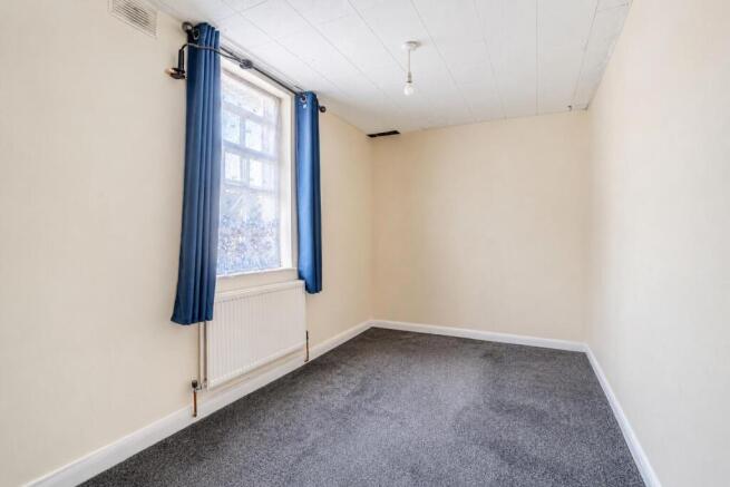 8 bed Flat for sale Image 7