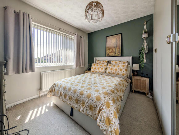 3 bed Semi-Detached for sale Image 8