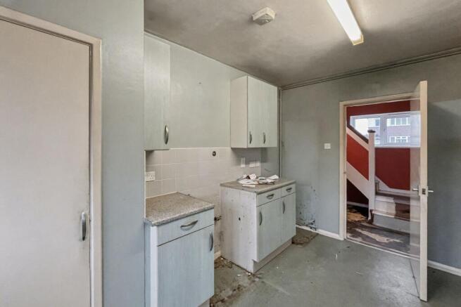 52 Kingscroft Road, Banstead, Surrey, SM7 3LY