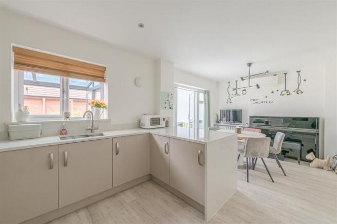 Philip Bent Road, Ashby-De-La-Zouch, LE65 photo 3