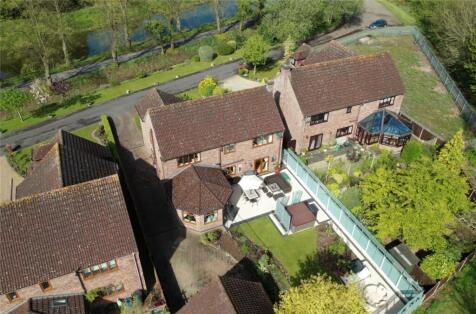 Lyng Place, Cadney Road, Brigg, North Lincs, DN20