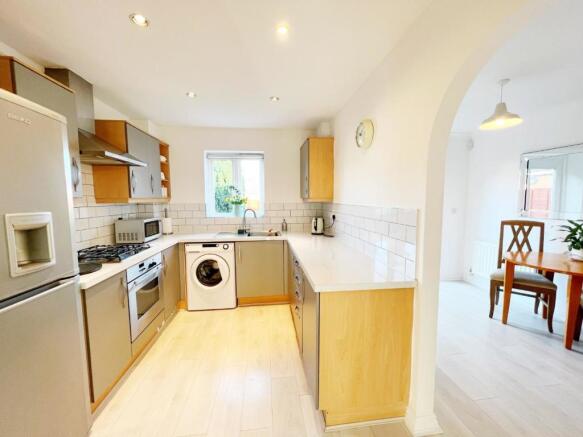 Kitchen pic 5.jpg