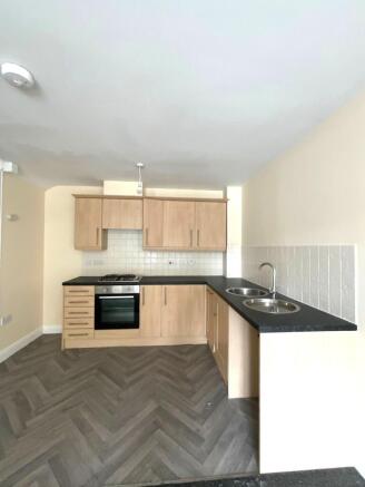 1 bed Semi-Detached to rent Image 3