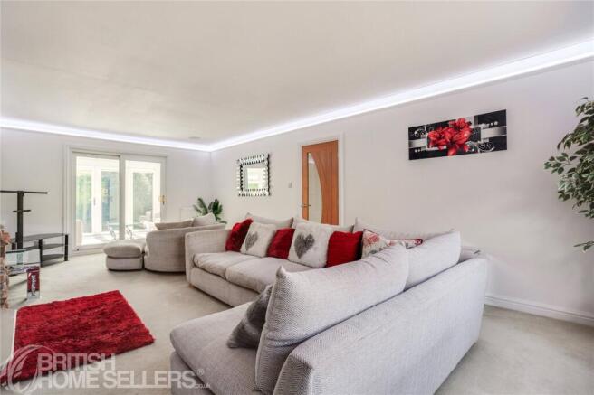 3 bed Bungalow for sale Image 7