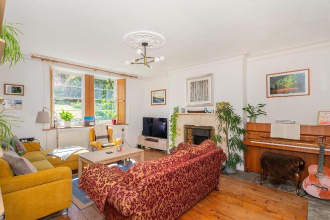 B2F7ARCN - Living Room G.jpg