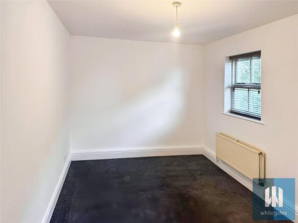 2 bed Apartment to rent Image 4