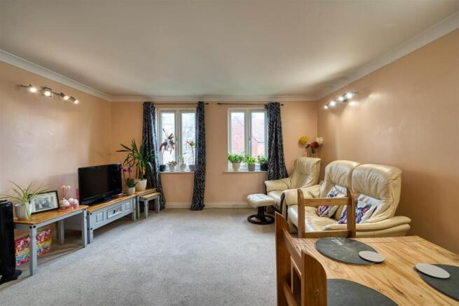 Sitting / Dining Room