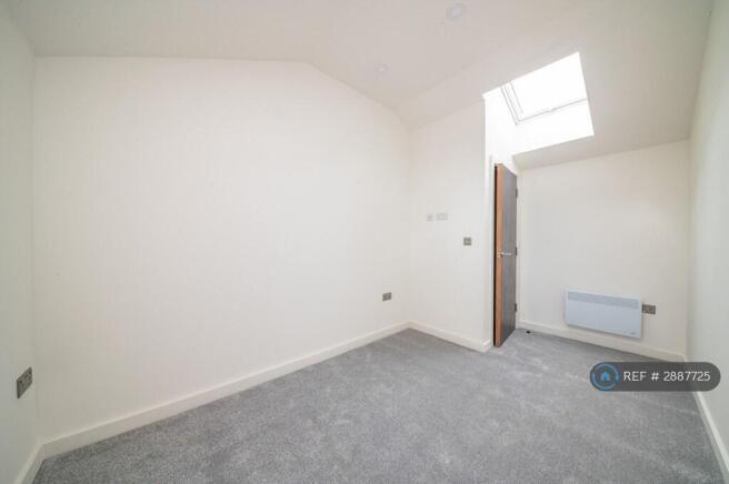 2 bed Flat to rent Image 6