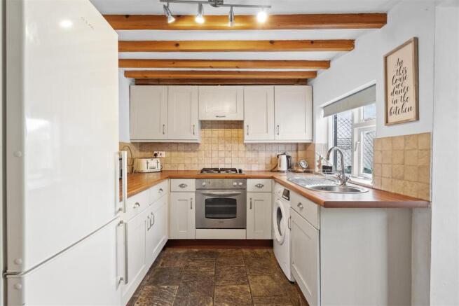 2 bed Terraced for sale Image 6