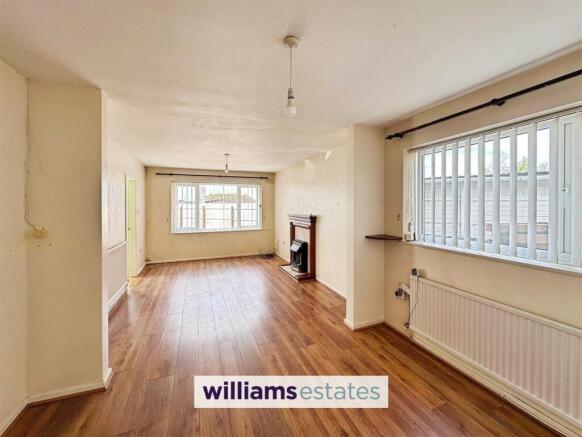 Lounge / Dining Room