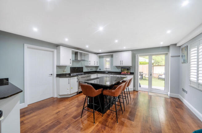 1278856-19-682b23...