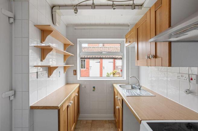 2 bed Terraced for sale Image 6